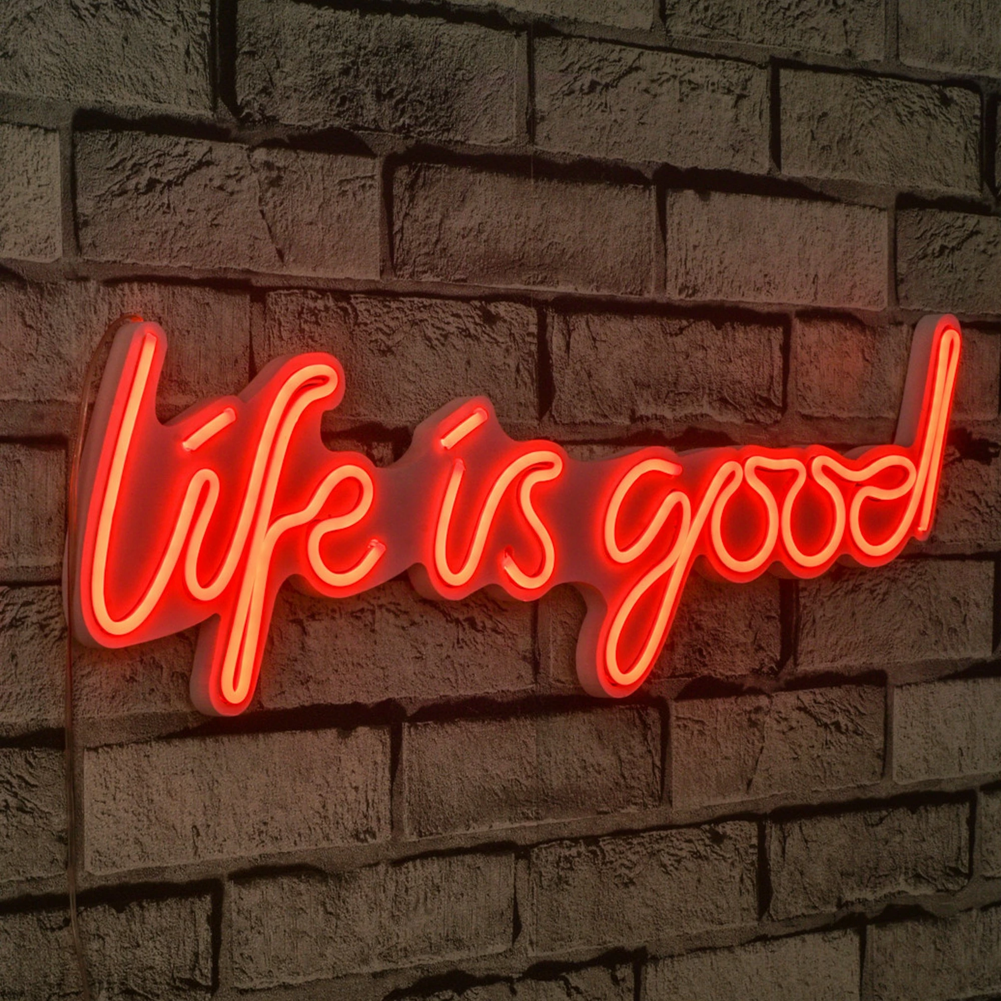 Dekor ndriçues LED plastik, 'Life is good', ngjyrë e kuqe