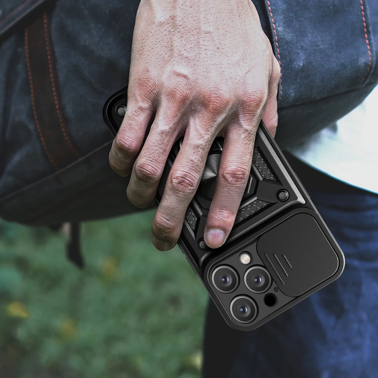 Mbështjellës Hurtel Hybrid Armor Camshield për iPhone 16 Pro Max, me mbulesë kamere dhe qëndrim, zi