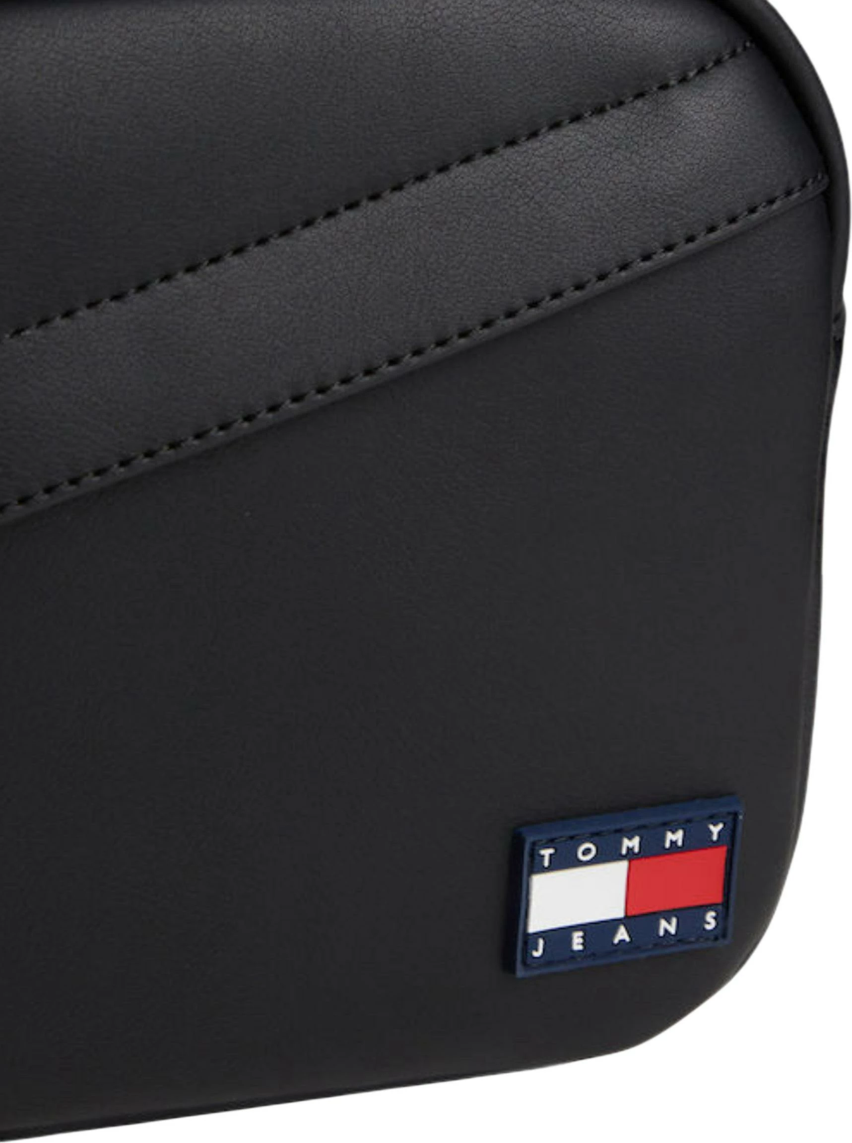 Neseser për meshkuj Tommy Hilfiger TJM Daily PU AM0AM14634, i zi