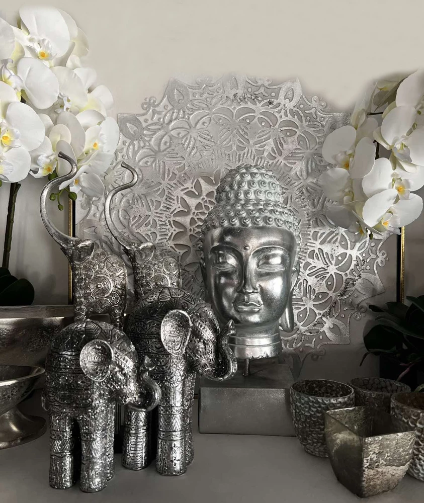 Dekor Buda, polirezine, ngjyrë argjendi, 18x19x42cm