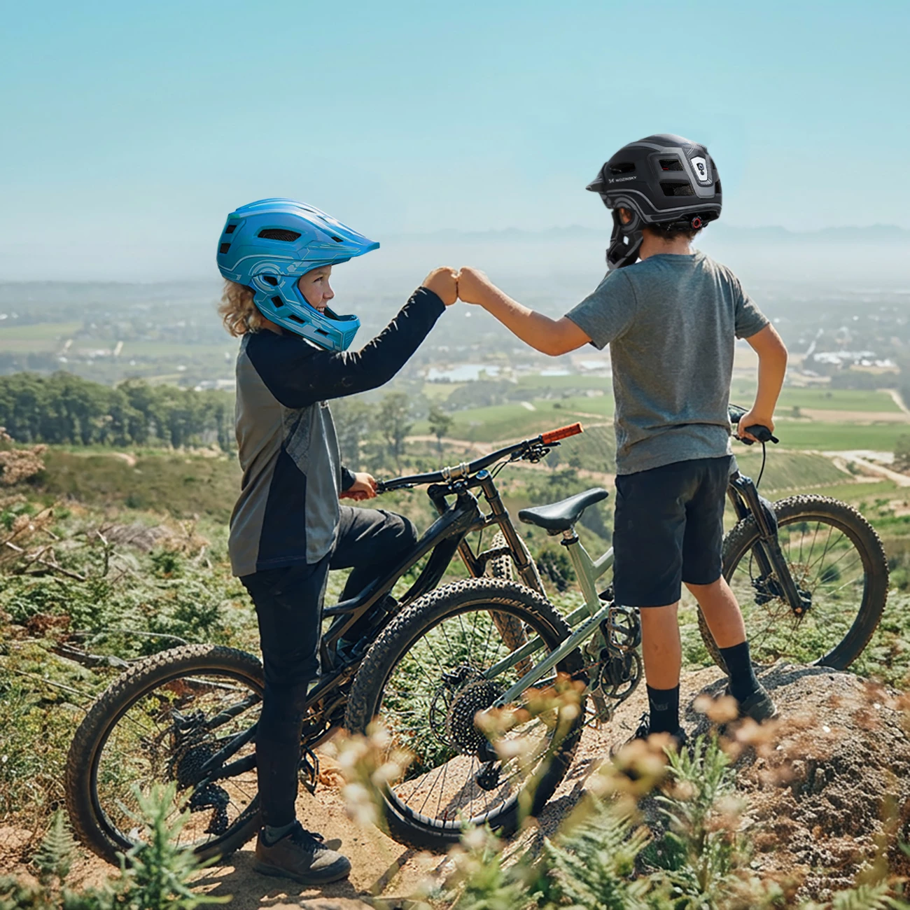 Helmetë biçiklete full-face për fëmijë, Wozinsky HT-27N, me dritë LED USB të pasme, rregullim 360°, madhësi S (52-56 cm), blu