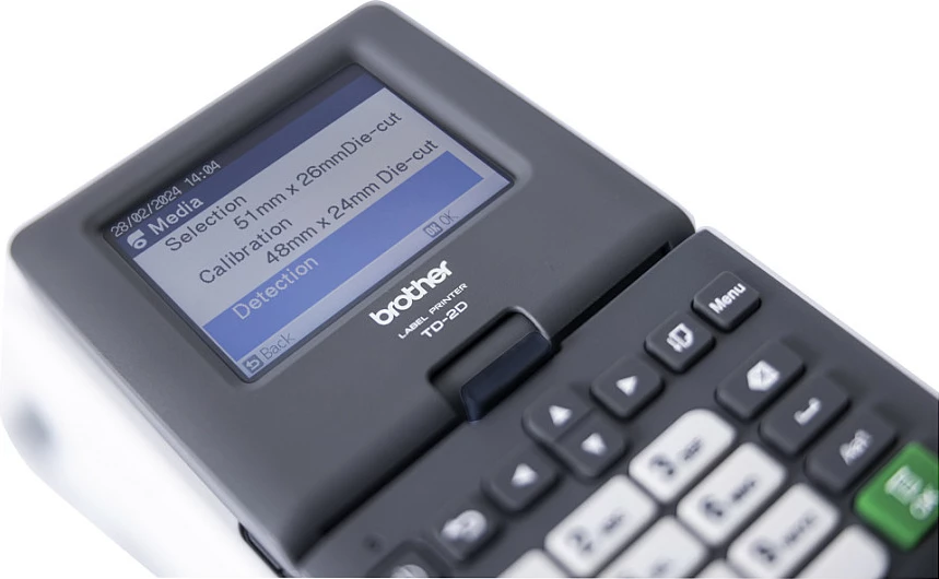Printer etiketash Brother TD-2320DSA203, termik direkt, 203 dpi, Ethernet/USB, ekran 3.5", i zi/gri