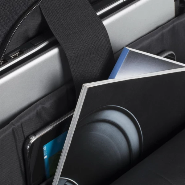 çantë shpine për laptop RIVACASE 8065 15.6 inç e zezë