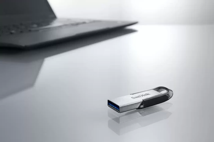 USB flash drive SanDisk Ultra Flair SDCZ73-128G-G46 128GB USB-A 3.0, e zezë