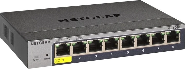 Switchi i menaxhueshëm Netgear, për zyrë