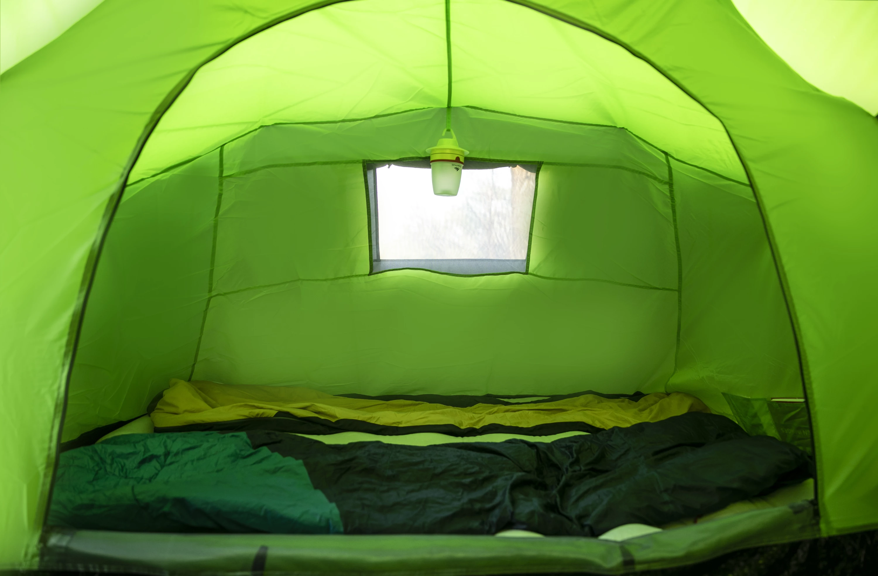 Tendë kampingu Peme Boyan 4, 4 persona, 2 dhoma, vestibul i madh, 4000/6000 mm, 410x220x140 cm, 9.1 kg, gri
