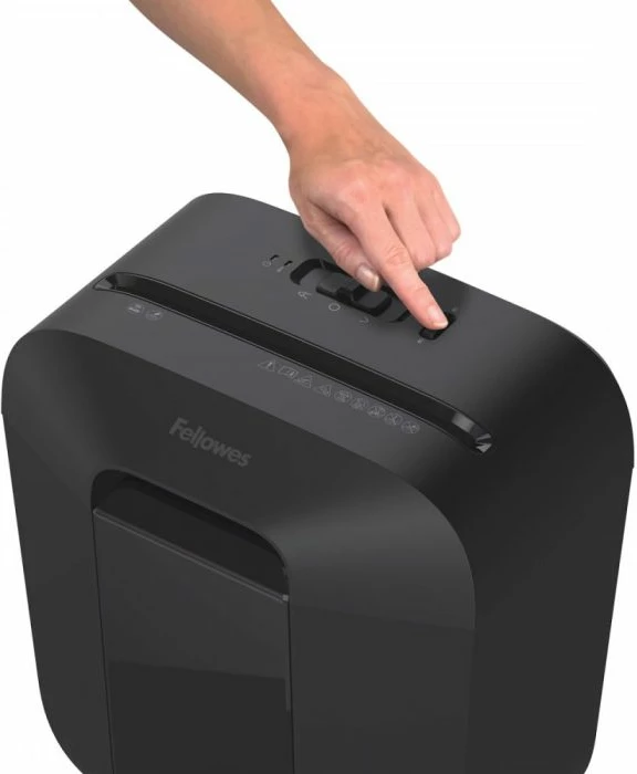 Shkatërrues dokumentesh Fellowes Powershred LX41 (MPN 4300701), 8 fletë, mini-cut 4×12 mm, DIN P-4, kosh 17 L, i zi