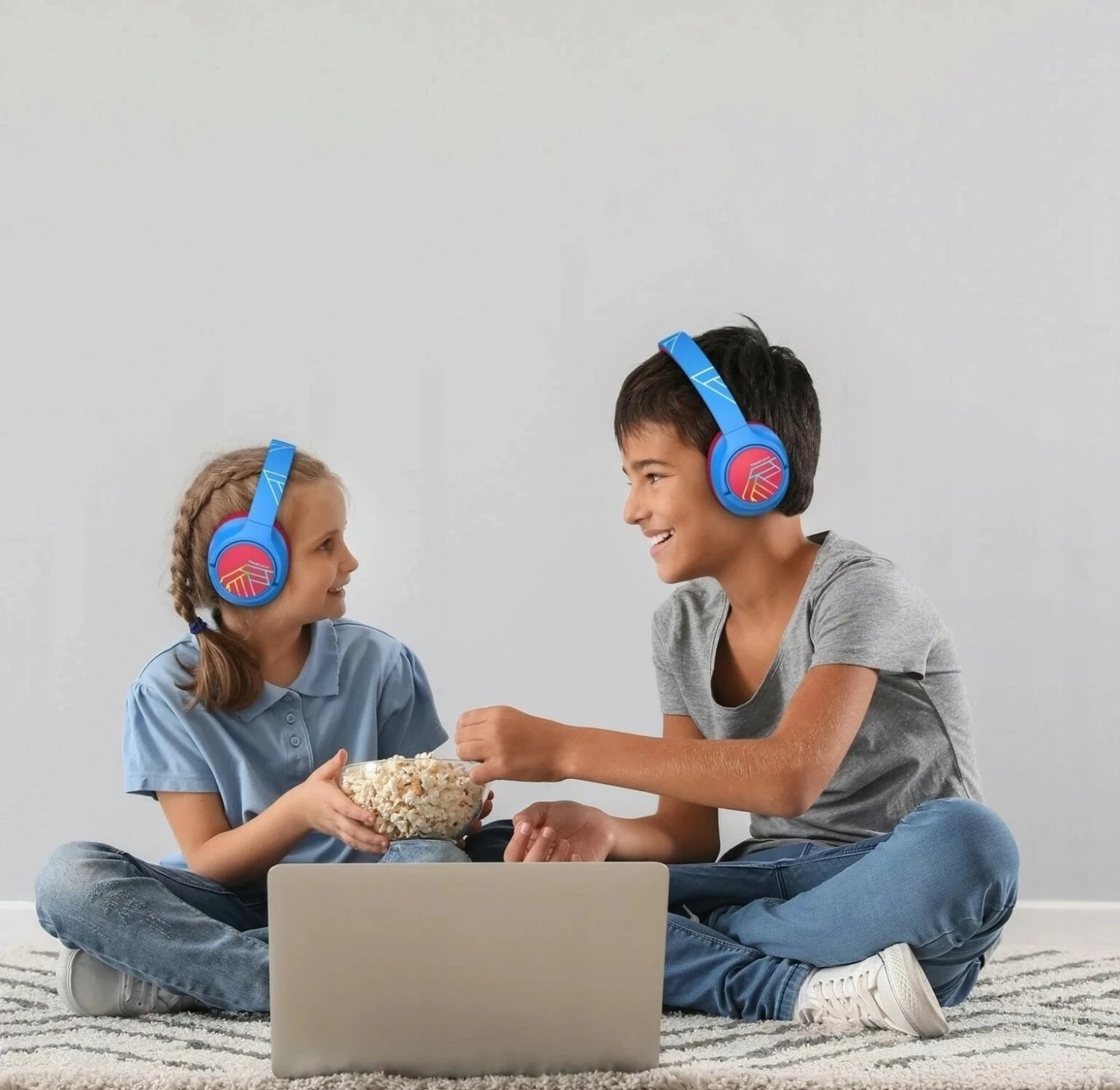 Kufje PowerLocus Bobo Kids, wireless Bluetooth 5.3, LED, AUX/USB-C, kuqe-kaltër