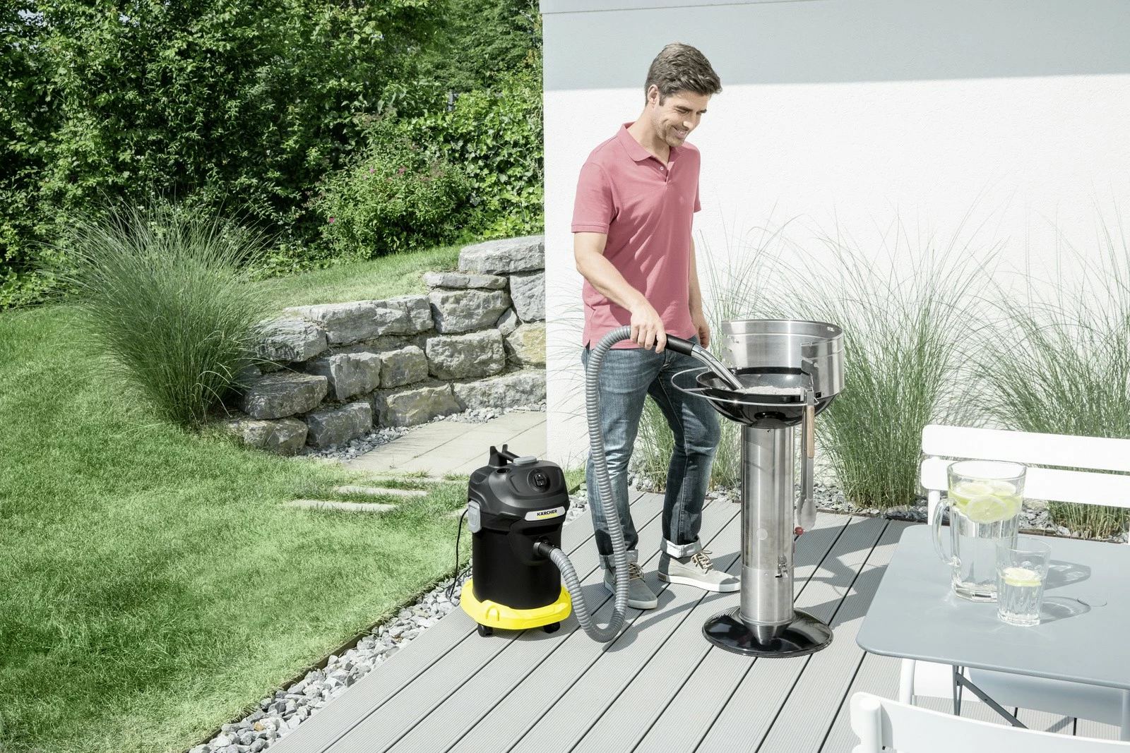 Aspirator për hi Karcher AD 4 Premium 1.629-731.0 17 L 600 W rezervuar metalik pa qese zi/verdhe