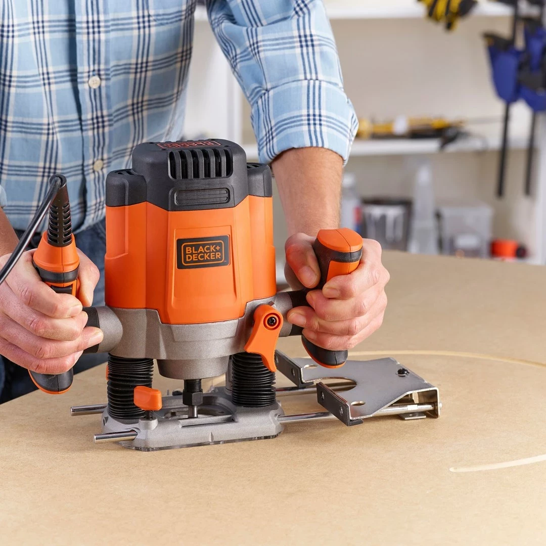 Router elektrik BLACK+DECKER KW1200EKA-QS, Gri/Portokalli