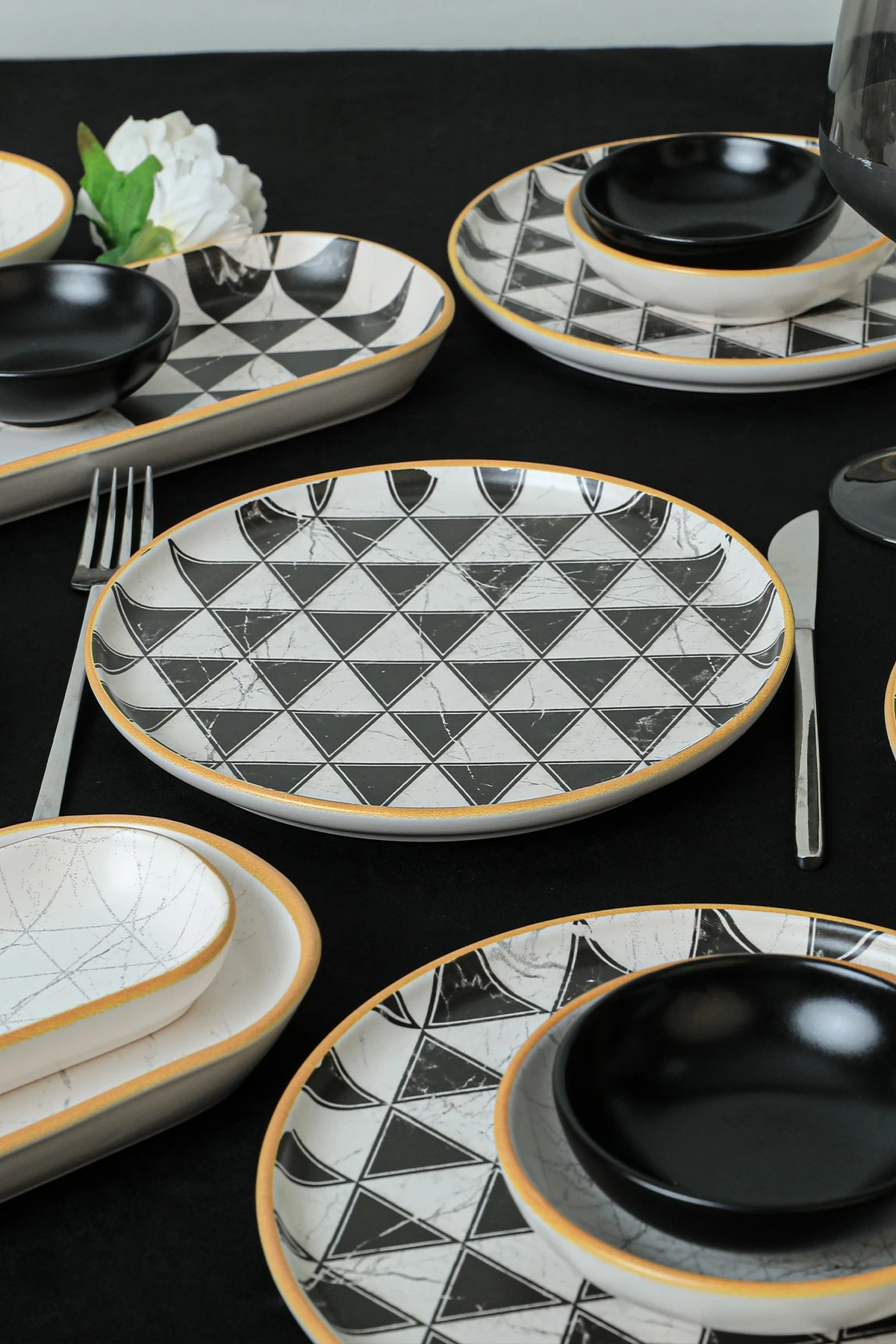 Set mëngjesi 18 pjesësh, Hermia Concept, X0001480000000000000000000