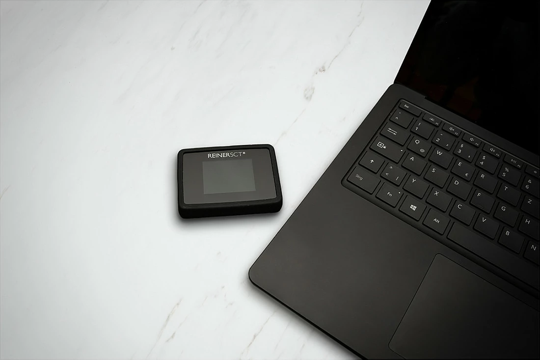 Token 2FA REINER SCT Authenticator mini, TOTP, ekran TFT, i zi