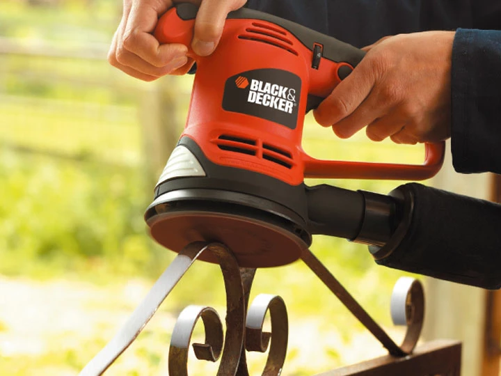Lëmues ekscentrik Black&Decker KA191EK 480 W 125 mm kuqe/zezë