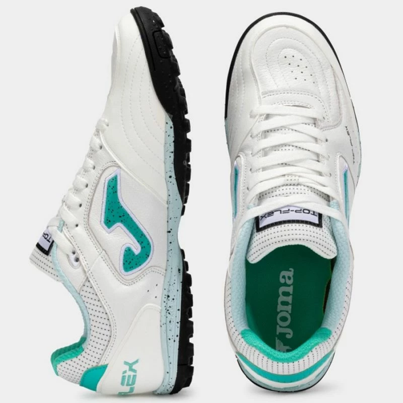 Atlete futbolli Joma, të bardha