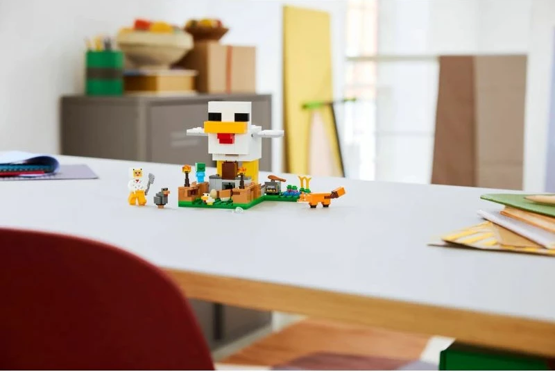 Lego Minecraft set për fëmijë