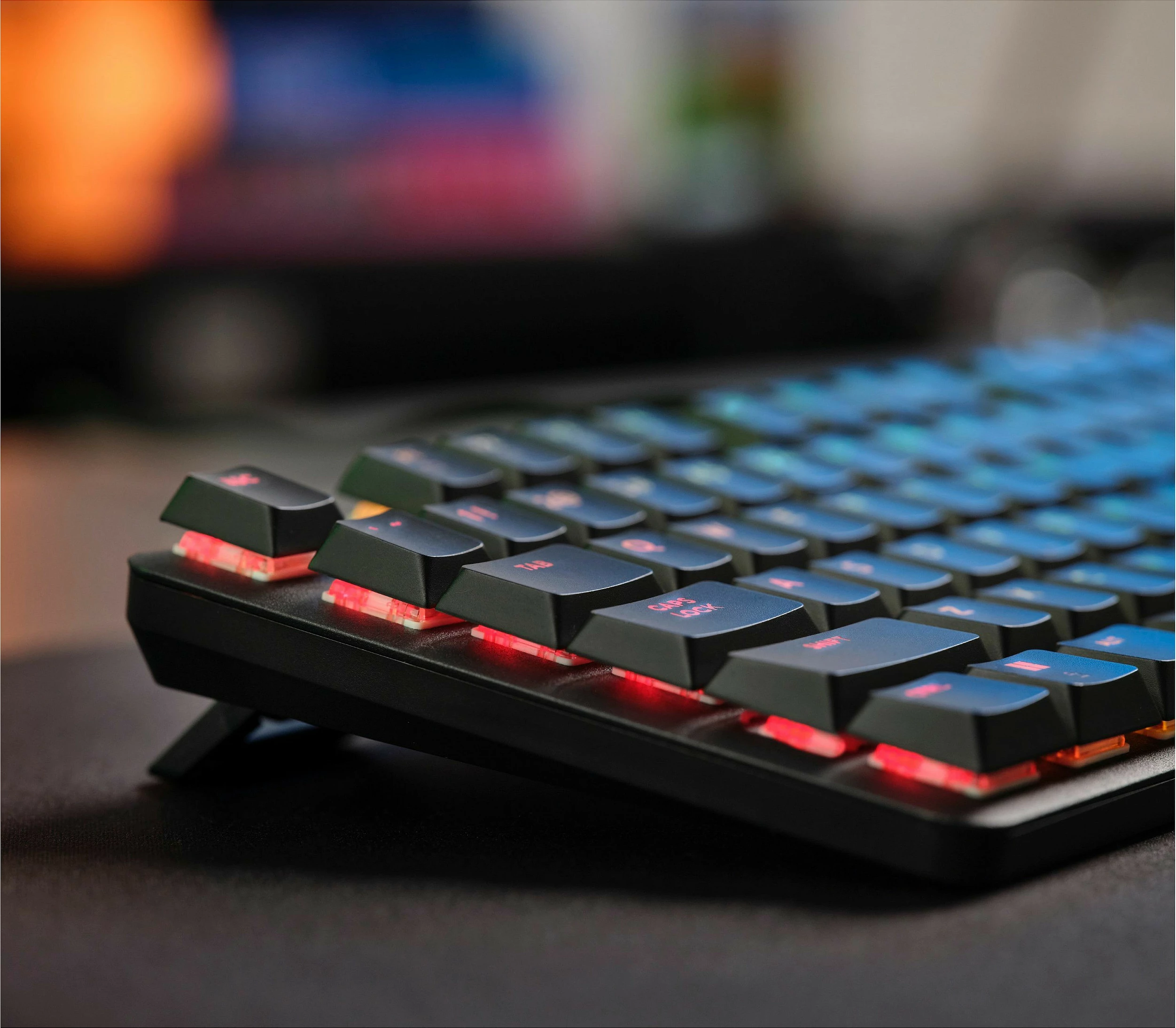 Tastierë mekanike gaming Trust GXT 866 Torix, USB, QWERTZ, RGB LED, full-size, e zezë