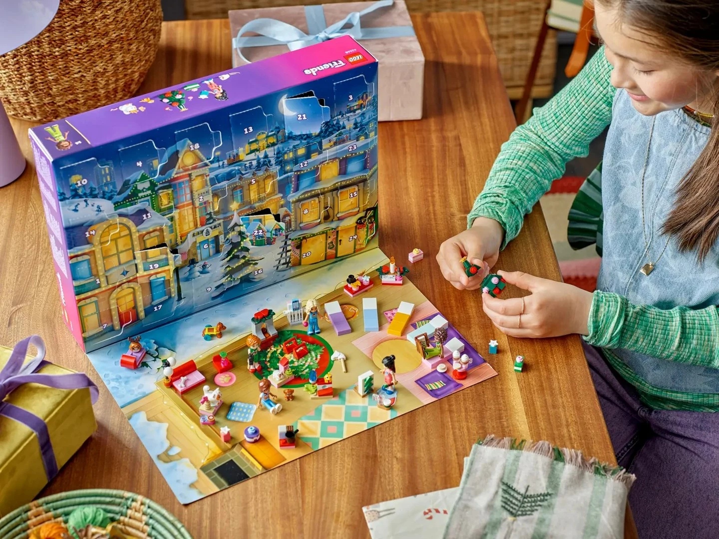 Kalendar adventi LEGO Friends 42668, 237 pjesë, 5 minifigura, për fëmijë, shumëngjyrësh