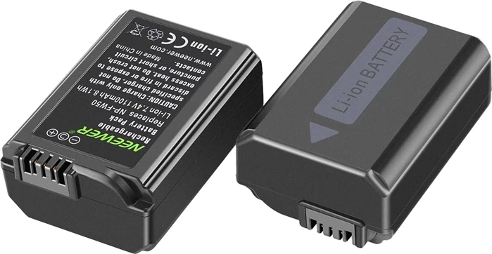 Set bateri zëvendësuese për kamerë Neewer NP-FW50 1100mAh + karikues dual USB, 2 bateri + kabllo Micro-USB, e zezë
