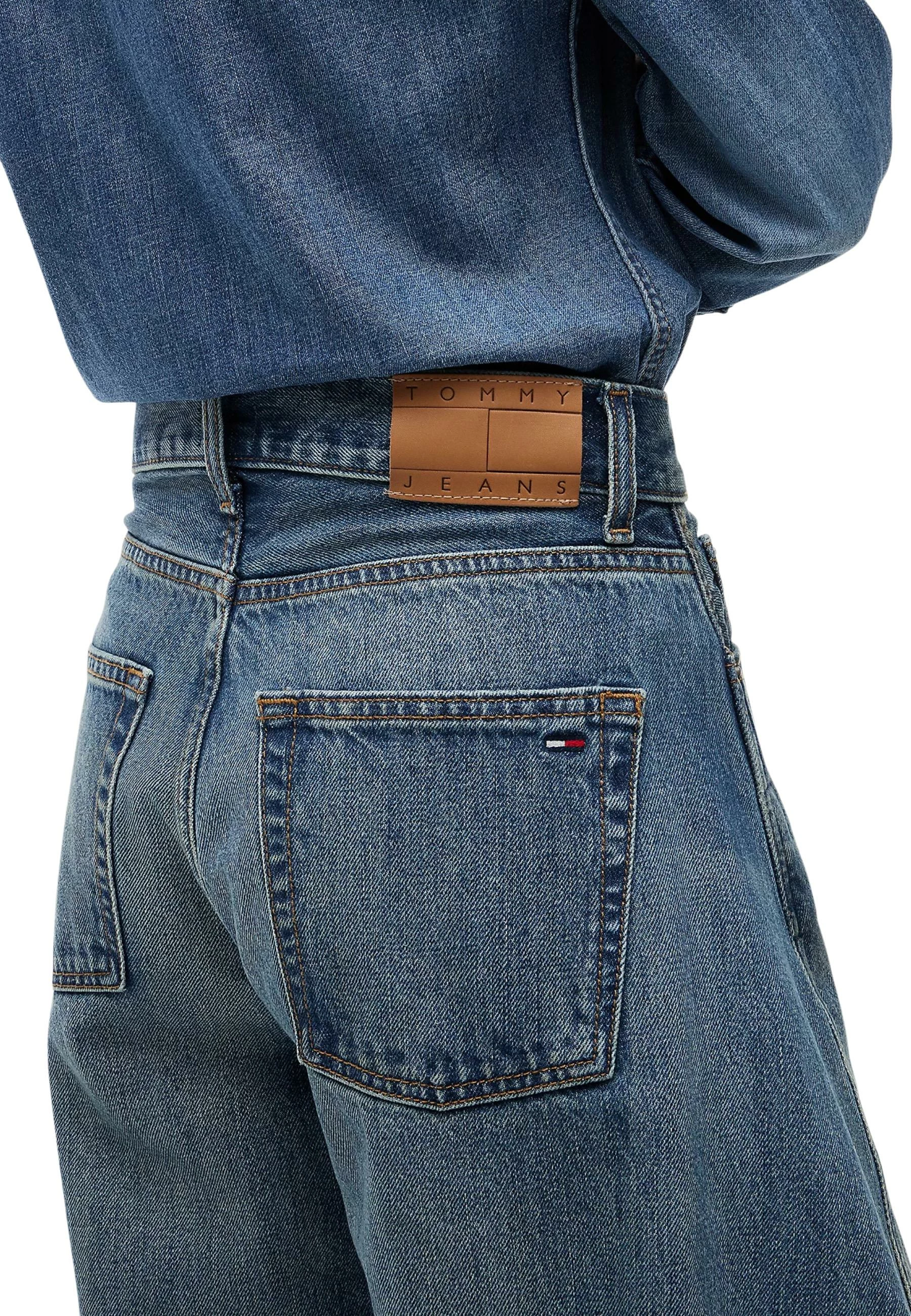 Xhinse për femra Tommy Hilfiger Jeans Ella Mid Barrel DW0DW23098, denim blu [Madhësia: 24/32]