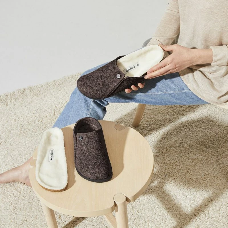 Flip-flopa Birkenstock për meshkuj/femra, kafe [Madhësia: 36]