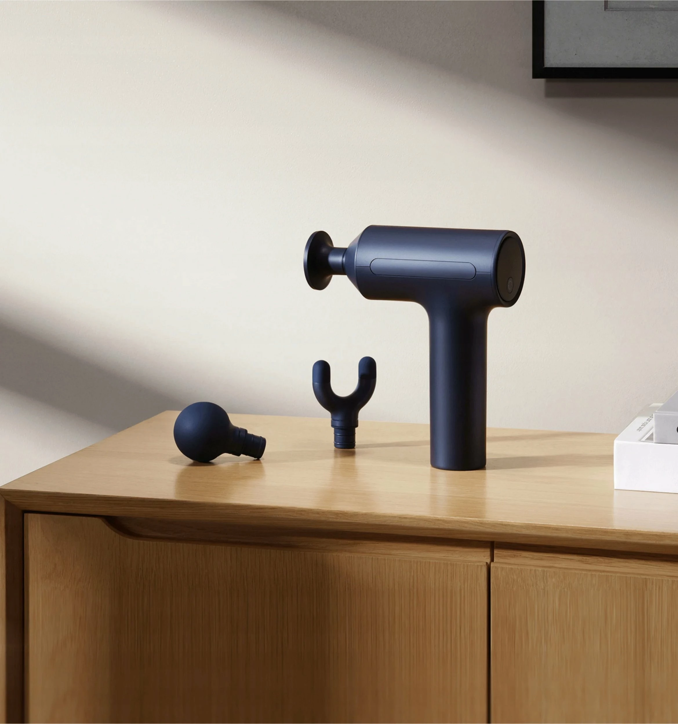 Pistoletë masazhi Xiaomi Massage Gun 2 MJJMQ05YM, 25 kg, 2450 mAh, USB-C, me 3 koka, e zezë