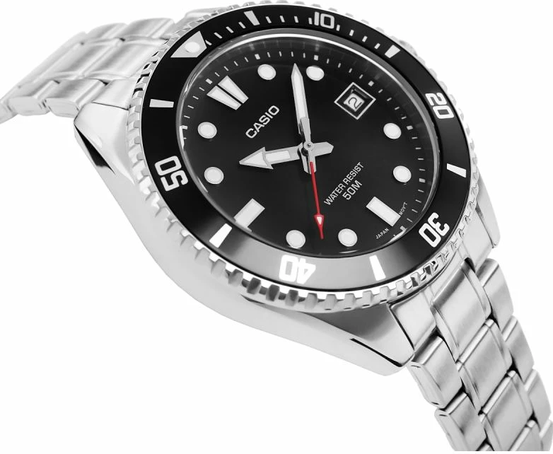 Orë dore për meshkuj Casio, argjendtë e zezë