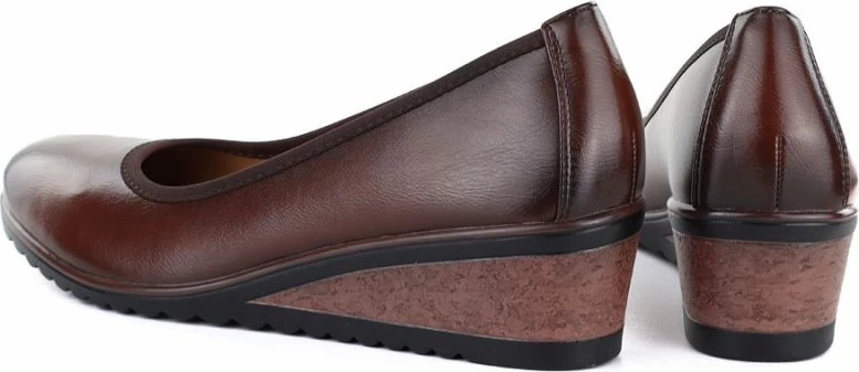 Këpucë për femra Vinceza 58628, kafe