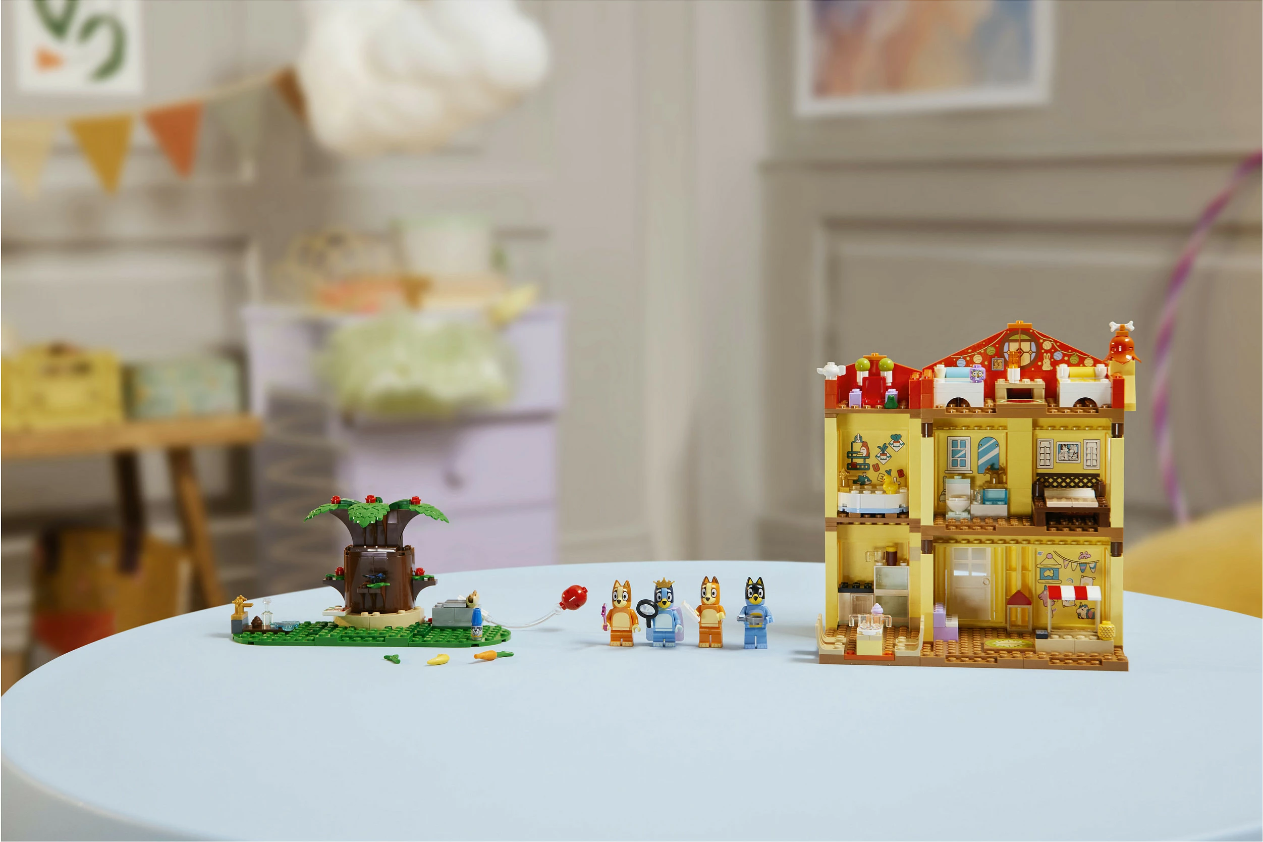 Set ndërtimi LEGO Bluey 11203 Bluey’s Family House, 382 copë, 4+, multikolor