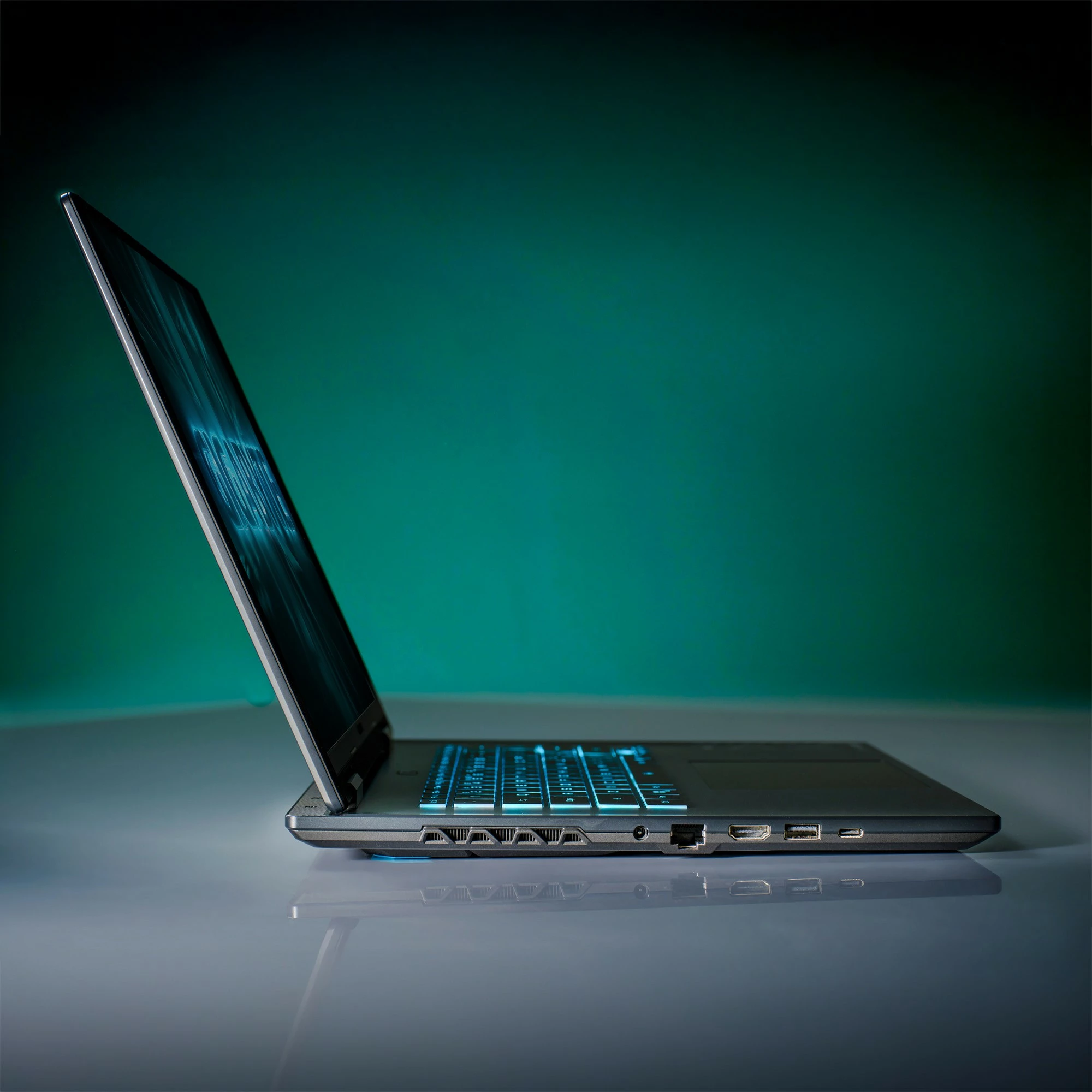 Laptop Gigabyte Gaming A16, Intel Core i7-13620H, 16 inç, 165Hz, RTX, Windows 11