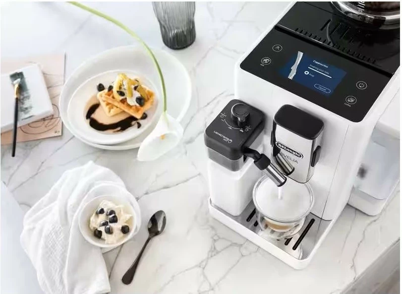 Makinë kafeje De'Longhi Rivelia EXAM 440.55, automatike, 19 bar, LatteCrema Hot, e bardhë