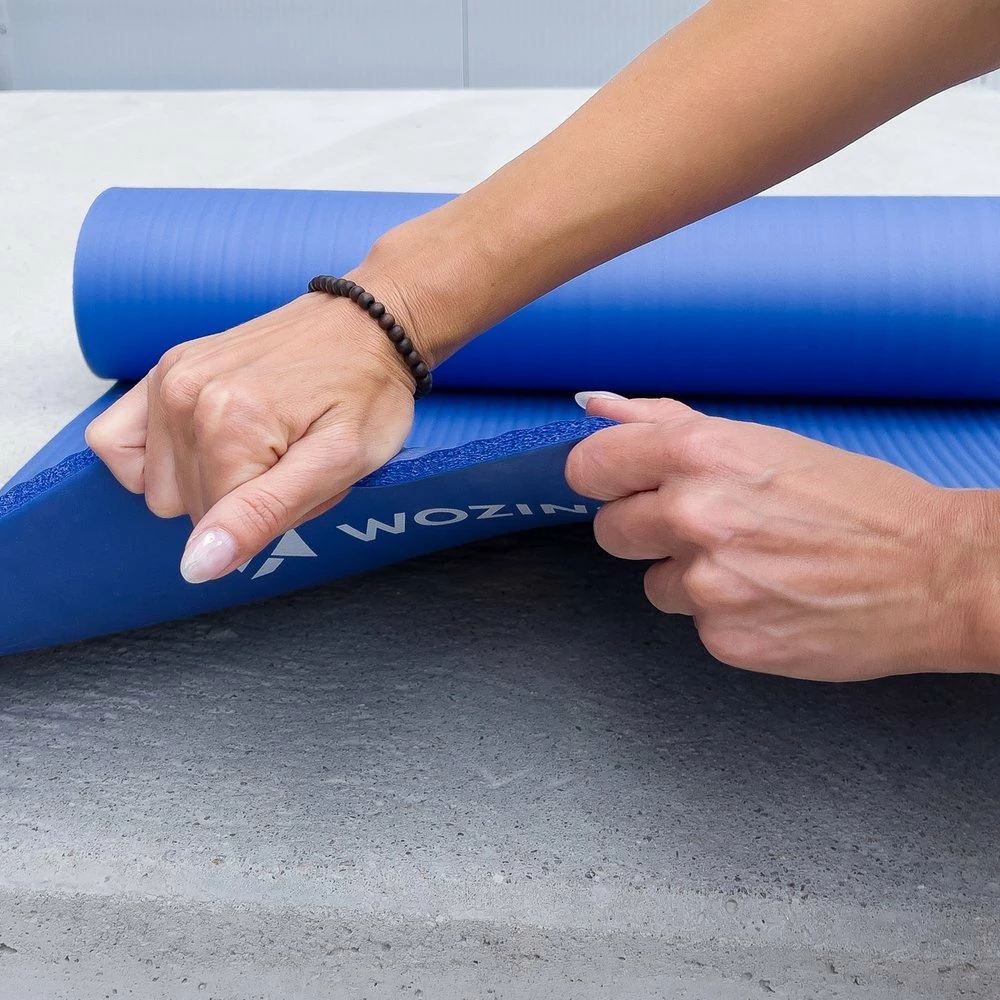 Dyshek ushtrimesh, Wozinsky WNSP-BLAC, 181 x 63 x 0.9 cm, shkumë NBR, me rrip dhe çantë, zi