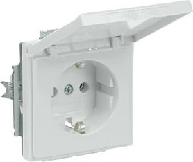 Prizë muri Busch-Jaeger 20 EUK-84, Schuko CEE 7/3, 16A 250V, me kapak mbrojtës, e bardhë