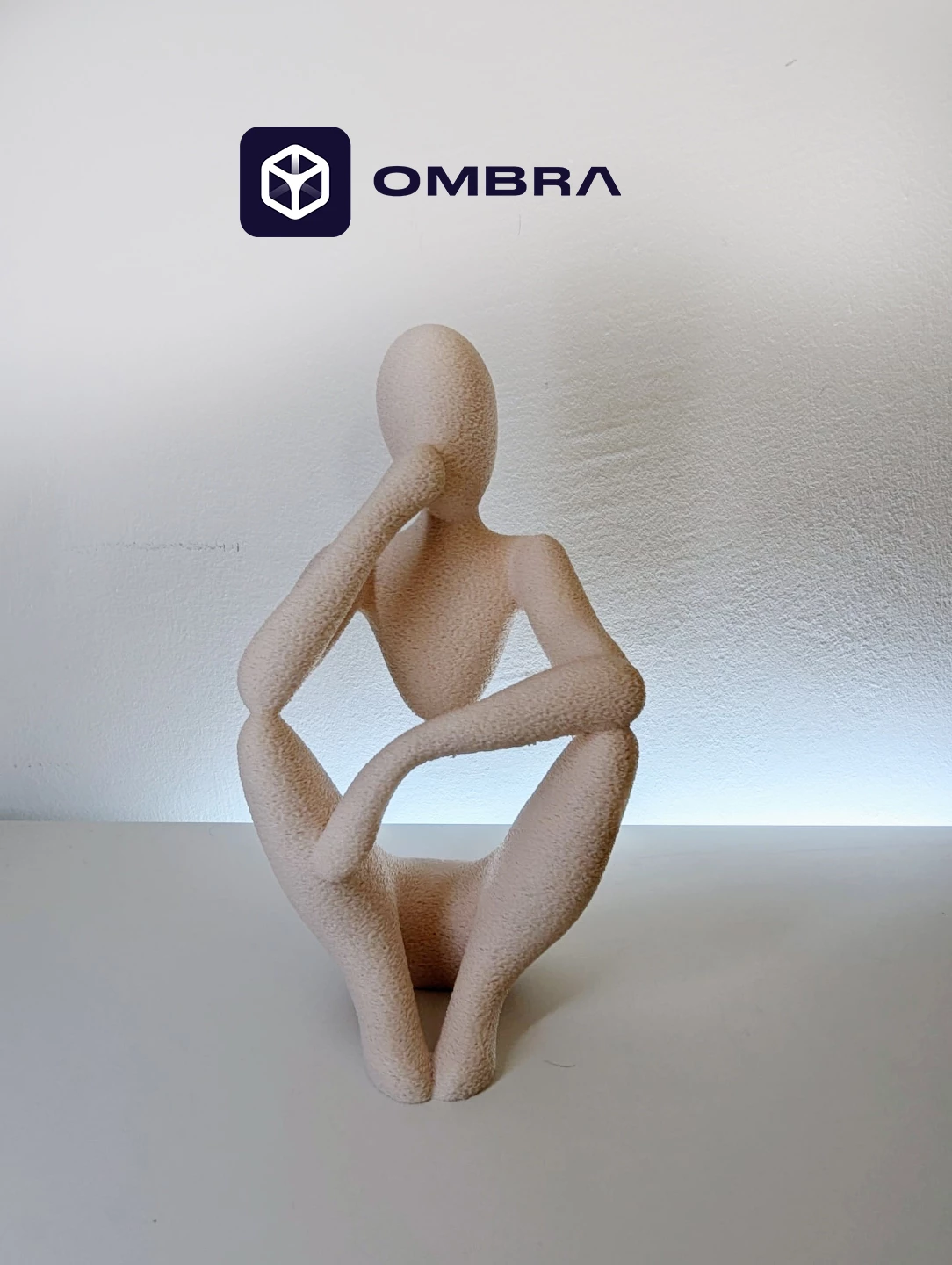 Statujë "Thinker" Dekorative dhe Kreative, e bardhë