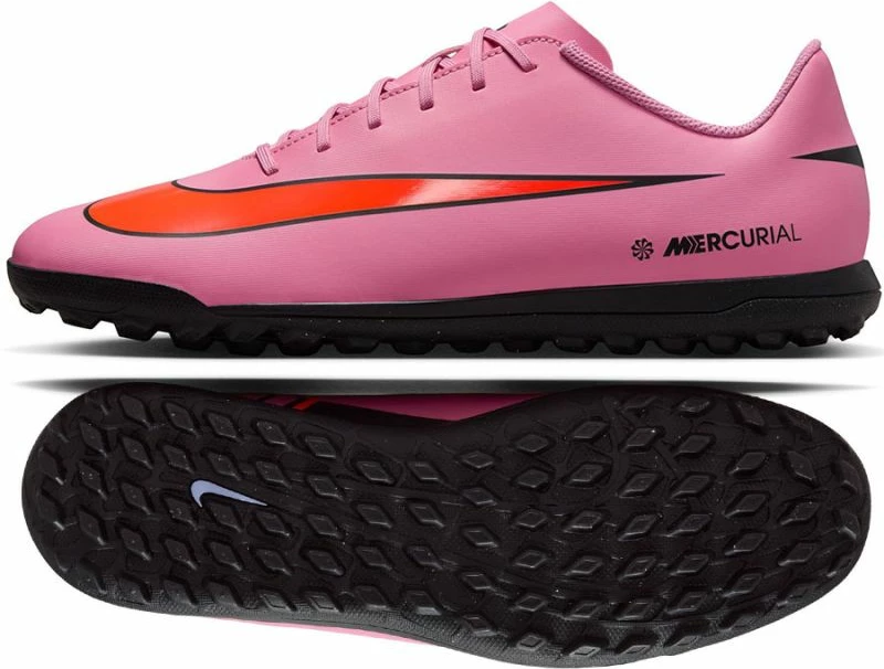Atlete futbolli Nike, të kuqe