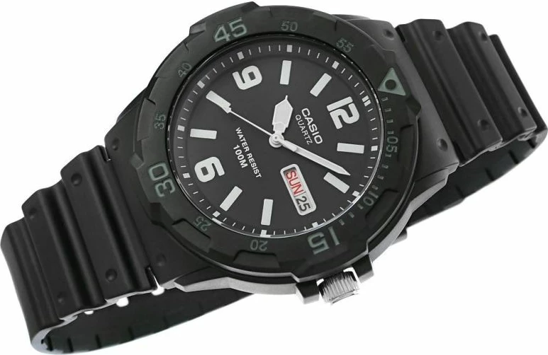 Orë dore për meshkuj Casio, e zezë