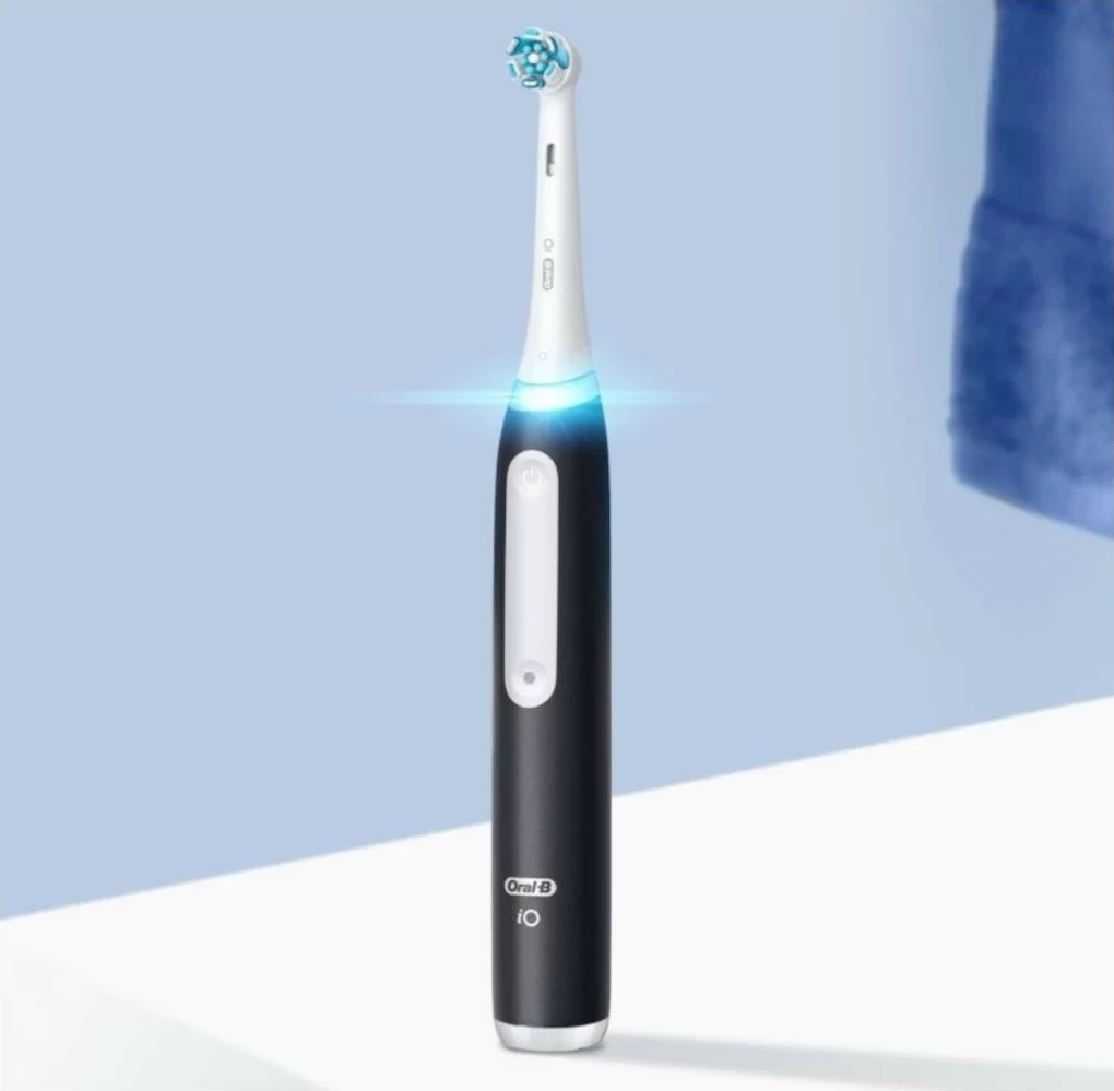 Furçë dhëmbësh elektrike Oral-B iO 3 Duo, Bluetooth 5.0, 3 mënyra pastrimi, me kuti udhëtimi, e zezë/rozë