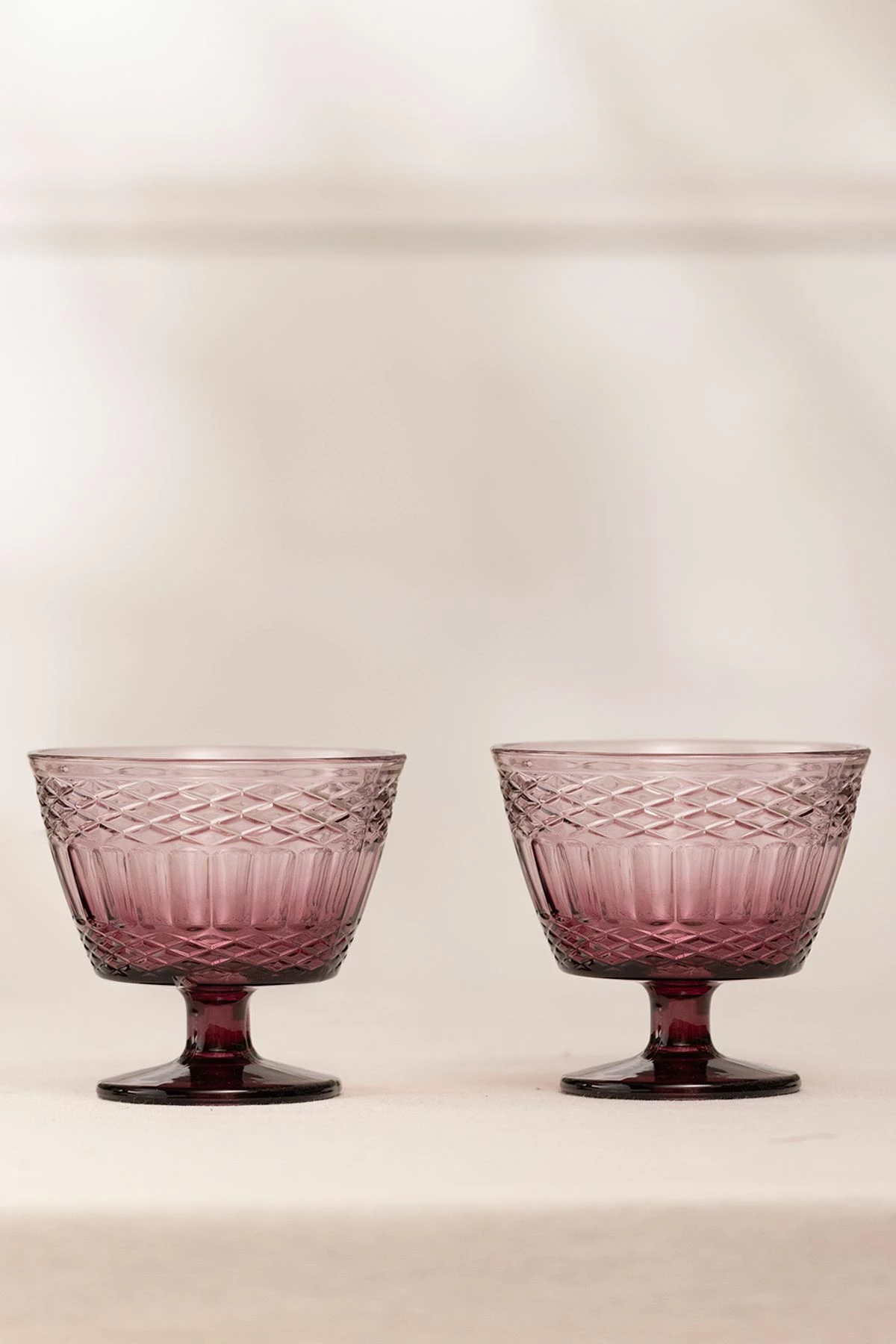 Set gotash akulli prej qelqi, 2 copë, Hermia Concept, Vega, ngjyrë burgundy