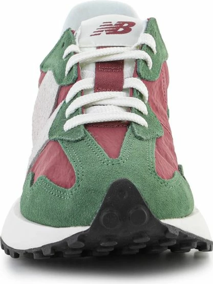 Këpucë New Balance për femra, të kuqe dhe të gjelbra