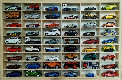 Raft druri Kruzzel për makina lodër/Hot Wheels (Resoraki), 54 ndarje, 60x40x5.3 cm, ngjyrë pishe