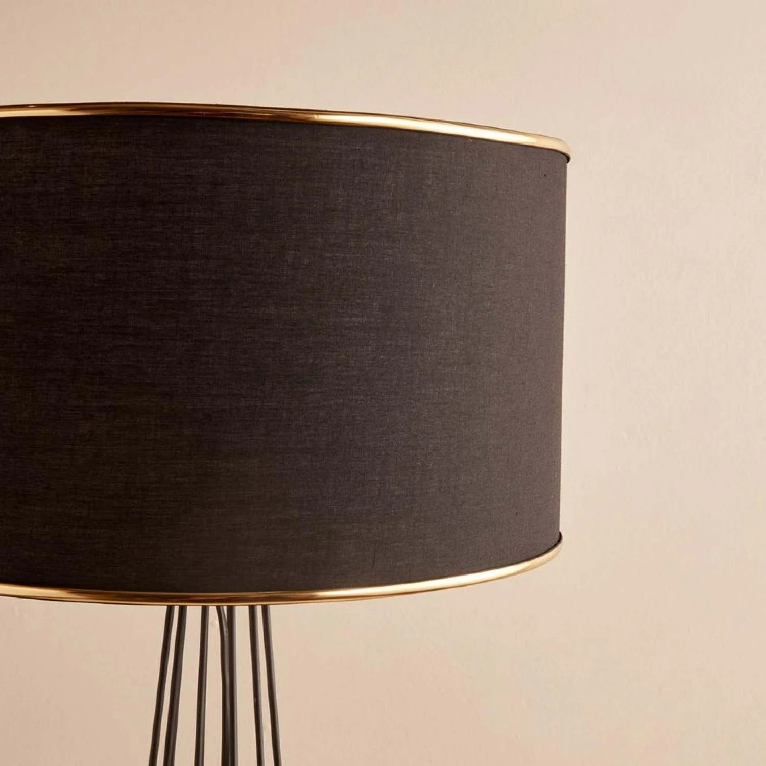 Llambë dyshemeje Opviq, AYD-3493, ngjyrë e zezë