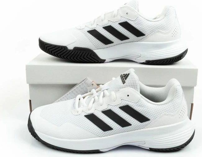 Atlete tenisi adidas GameCourt 2, të bardha [Madhësia: 42.5]