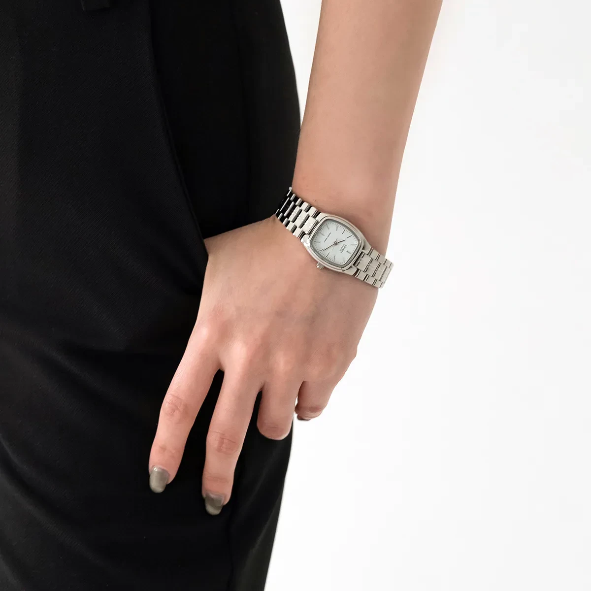 Orë dore Casio LTP-1169D-7AR, e argjendtë