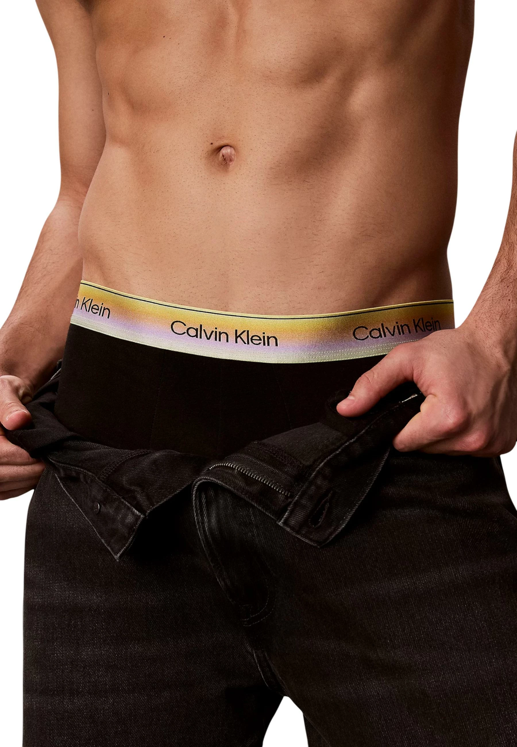 Të brendshme boxer për meshkuj Calvin Klein Underwear LV00NB4591, të zeza [Madhësia: XS]
