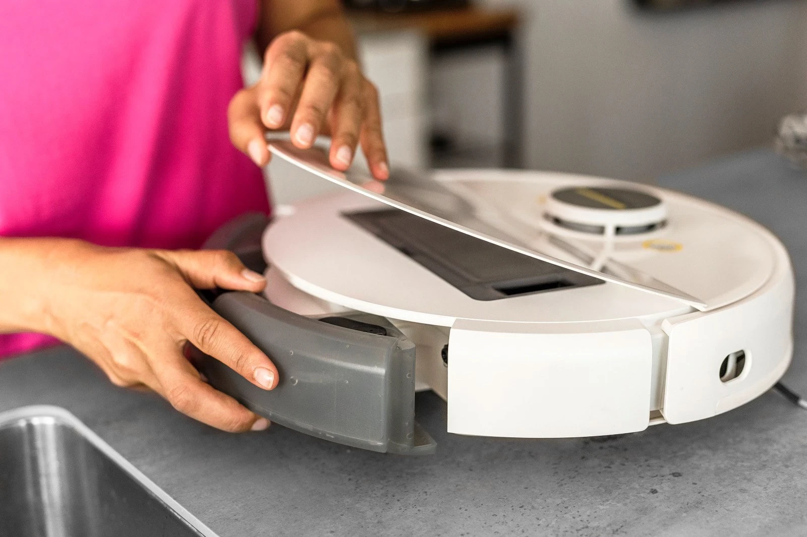 Robot Pastrues KARCHER RCV 5 - Bardhë