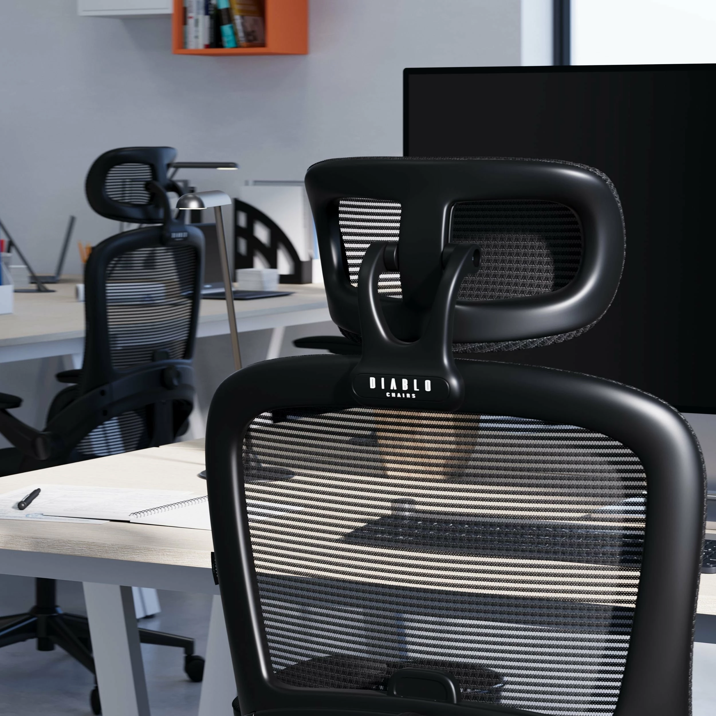 Karrige zyre ergonomike Diablo Chairs V-Light, mbështetje lumbare dinamike, 3D armrests, deri 110 kg, e zezë