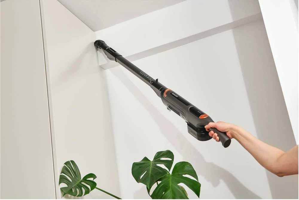 Fshesë elektrike Sencor SVC 7315TI - 2in1, 150W, e zezë