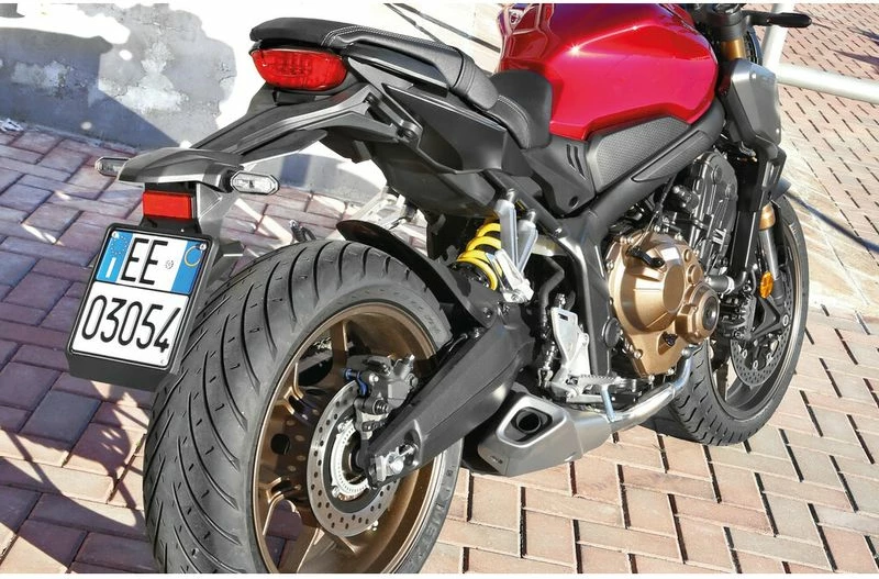 Mbajtes I Tabelave Universal Motorri