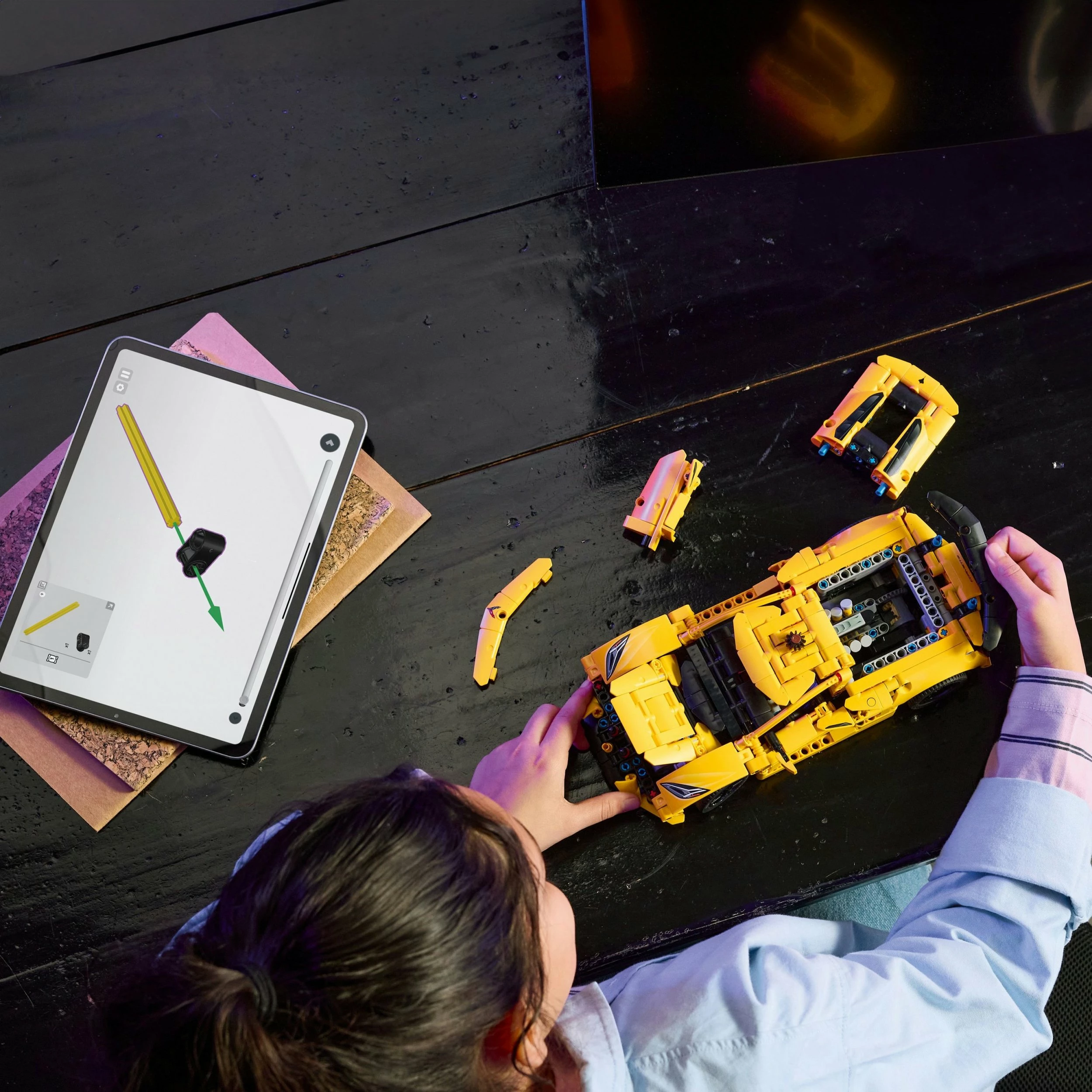 Set LEGO Technic Chevrolet Corvette Stingray 42205, 732 copë, 9+, i verdhë