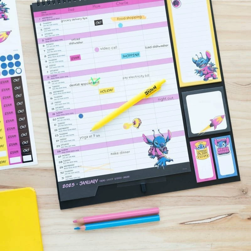 Planer muri Disney Stitch 2024/2025, 29.5x34 cm, 16 muaj