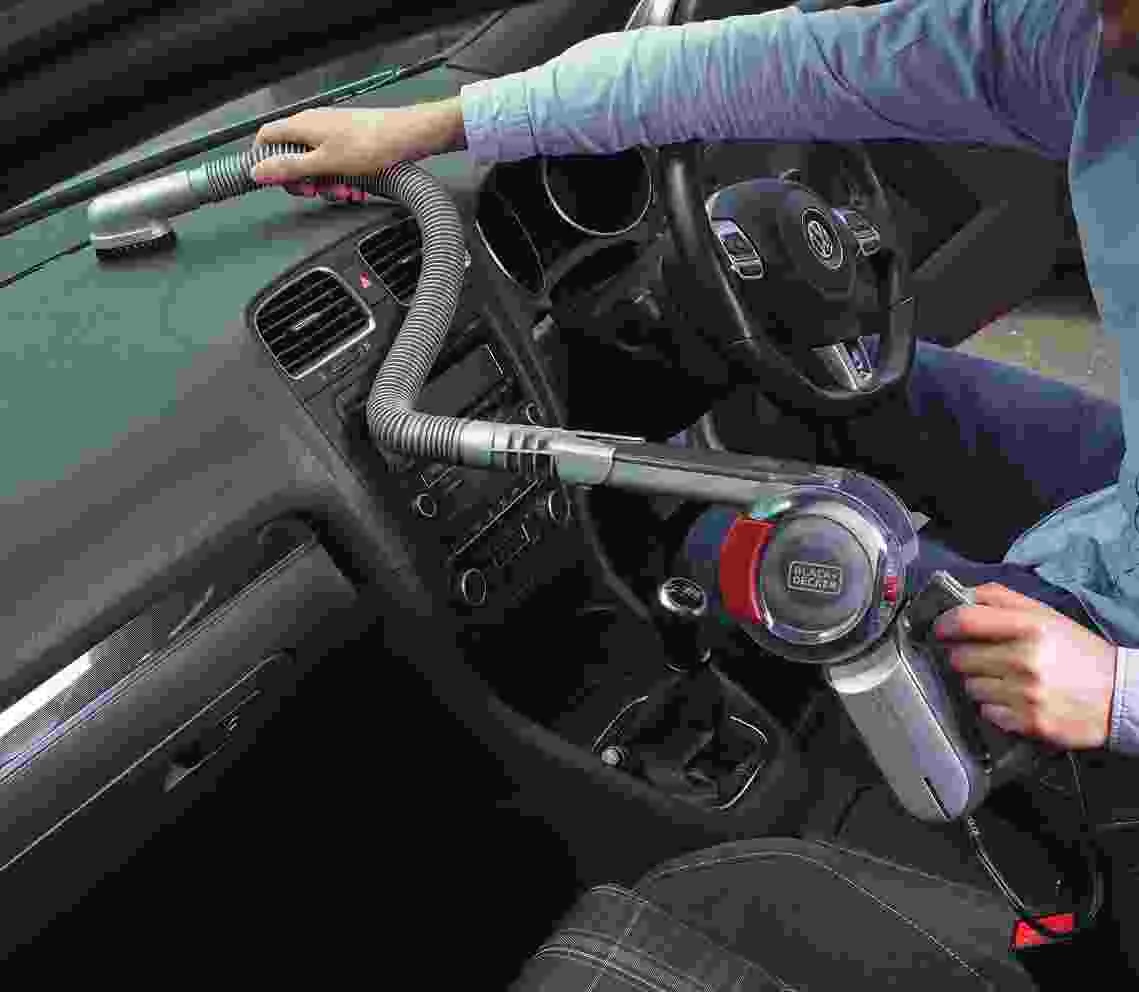 Fshesë për veturë Black&Decker PV1200AV 12V, kabllo 5m, depo 440ml, ciklonike, e zezë/kuqe, set me aksesorë